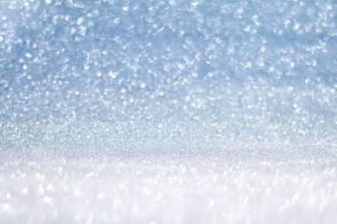 Gümüş folyo efekti bulanıklığı soyut arkaplan için birçok bokeh oluşturur.