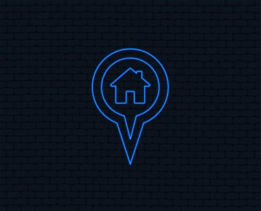 Neon ışık. Harita işaretçi ev işareti simgesi. Ev yer işareti sembolü. Grafik tasarım parlayan. Tuğla duvar. Vektör