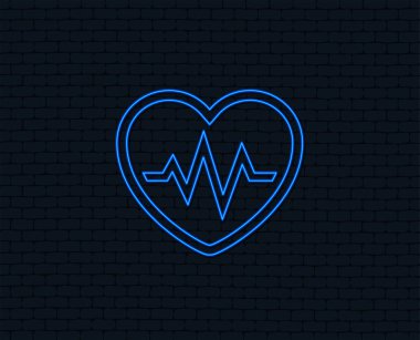 Kalp atışı işareti simgesi siyah arka plan üzerine