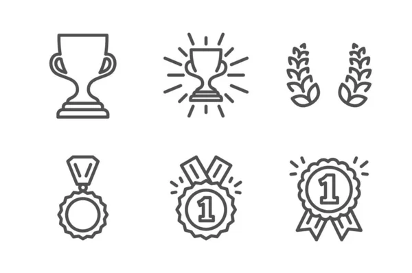 Coupe de prix, Approuvé et médailles icônes ensemble. Couronne de laurier, trophée et signes de récompense. Trophée, insigne du gagnant. Vecteur — Image vectorielle