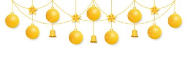 Altın Noel süsleri. Parlak toplar, Noel yıldızları ve zincirlenmiş çanlar. Pankartlar, posterler, broşürler için tasarım. Beyaz arkaplanda izole.