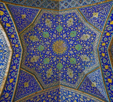 İsfahan Şah Camii tavanı