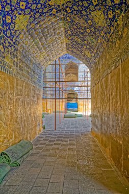 İsfahan Şah Camii geçidi
