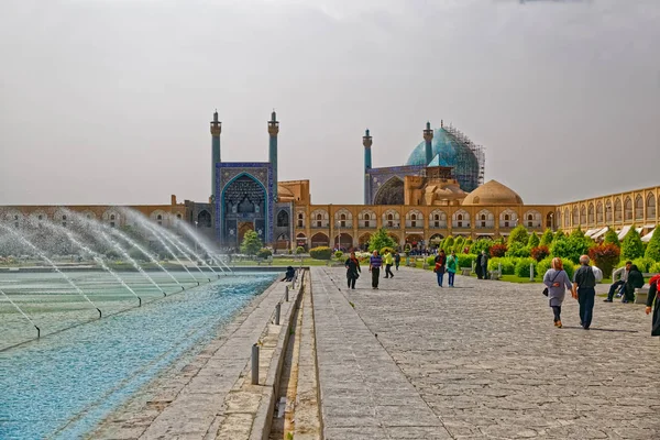 Iszfahán Imam tér szökőkút — Stock Fotó