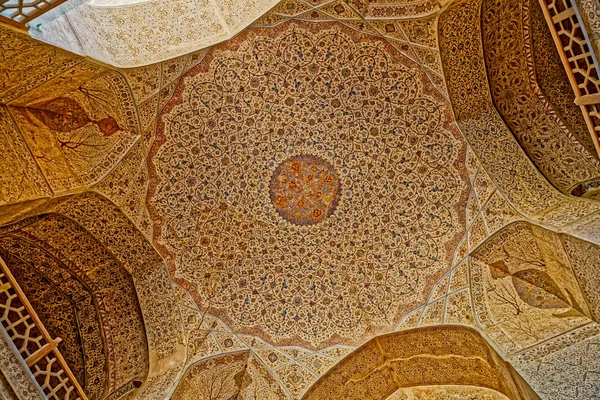 Isfahan Ali Qapu Palace plafond — Stockfoto