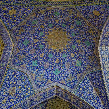 İsfahan Şah Camii tavanı