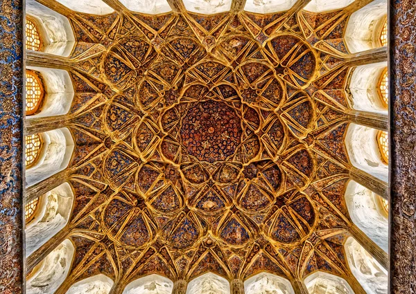 Ali Qapu Palace music hall ceiling — Stock Photo, Image