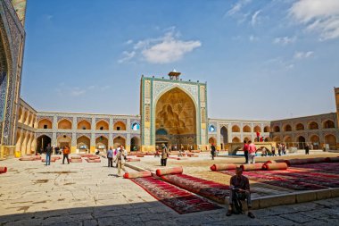 Jameh Camii Batı Iwan