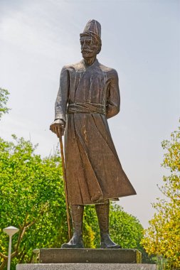 Ostad Ali Akabar Isfahani heykeli