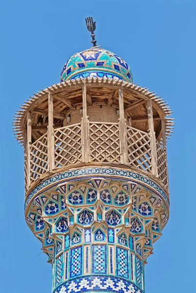 Isfahán Antiguo minarete de mezquita — Foto de Stock