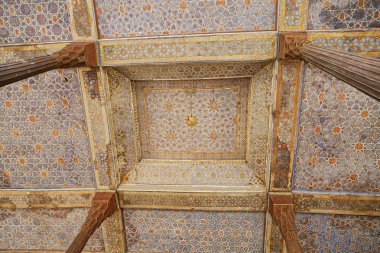 Çehel Sotoun tavan