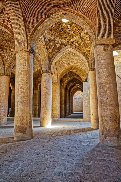 Interiér staré mešity Isfahan — Stock fotografie