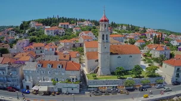 Sutivan old town church, aerial shot — Stock Video