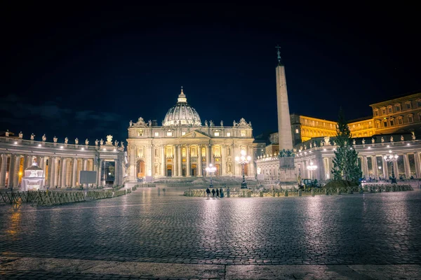 Площадь Святого Петра в Ватикане — стоковое фото