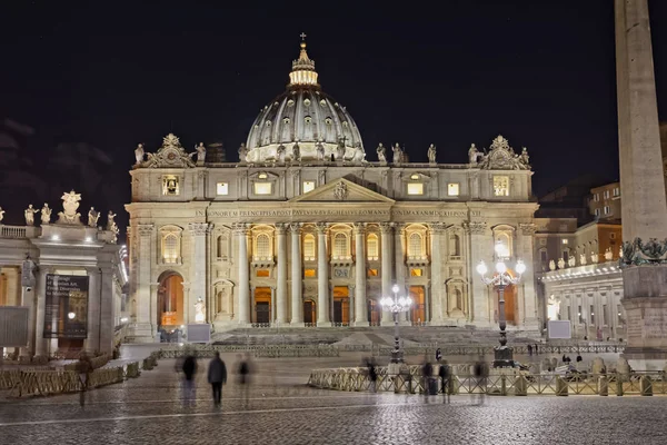 St Peters basilikan i Vatikanen — Stockfoto
