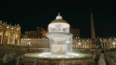 Vatikan 'daki Aziz Peter Meydanı