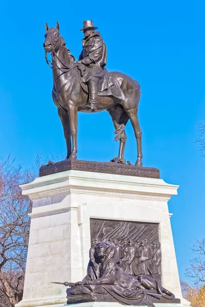 Памятник Улиссу Гранту в Вашингтоне — стоковое фото