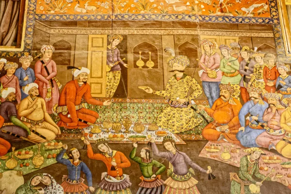 Chehel Sotoun sarayı resmi