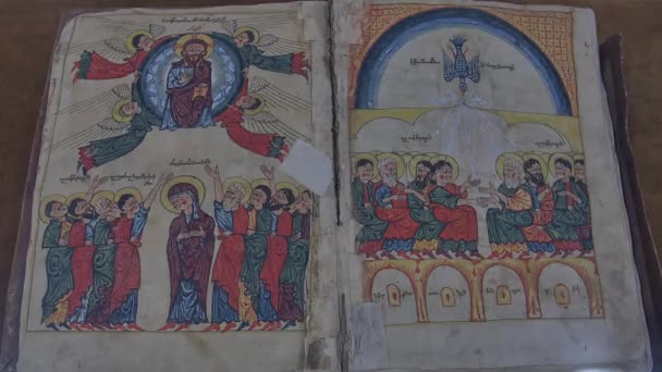 Vieux livre de cathédrale de Vank — Video