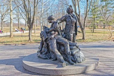 Washington Dc Vietnam Bayanlar Anıtı bronz heykeli