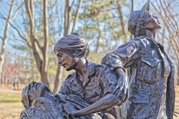 Vietnam Women Memorial Bronzestatue in Washington DC — Stockfoto