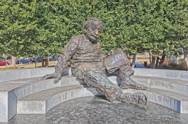 Μνημείο Άλμπερτ Αϊνστάιν στην Ουάσινγκτον ΗΠΑ — Φωτογραφία Αρχείου