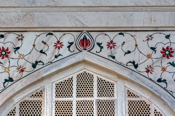 The Taj Mahal decoartion detail, India — Stock Photo, Image