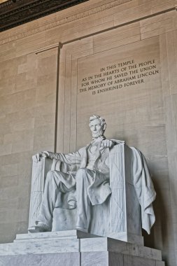 Abd'nin Washington Kentinde Lincoln Anıtı heykeli