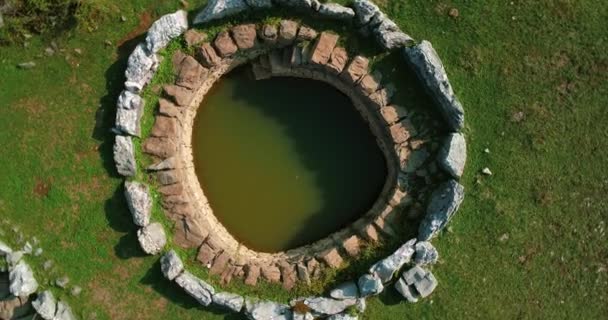 Roman wells detail in Rajcice near Split — Stock Video