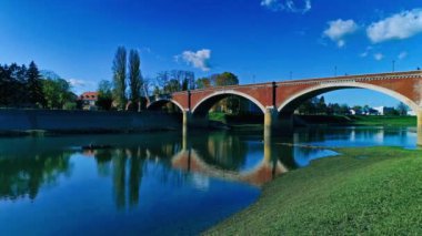 Sisak eski köprü