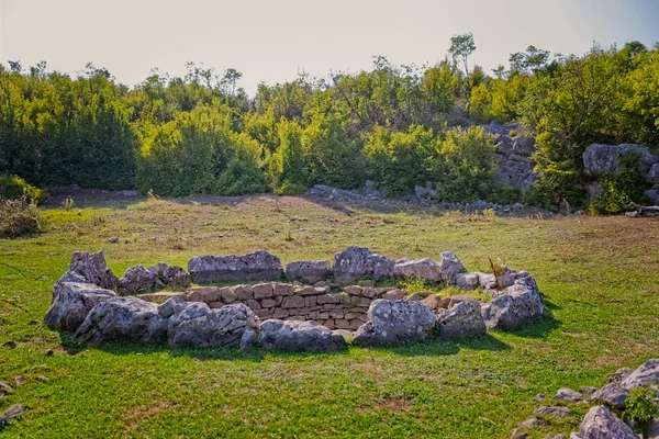 Λεπτομέρειες ρωμαϊκών φρεάτων στο Rajcice κοντά στο Σπλιτ — Φωτογραφία Αρχείου