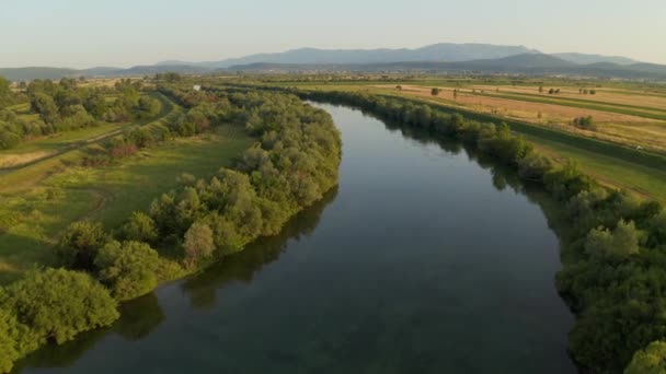 Vista aérea do rio Cetina, Croácia — Vídeo de Stock