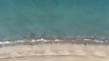 Gökyüzünden Maspalomas sahilinin manzarası