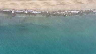 Gökyüzünden Maspalomas sahilinin manzarası