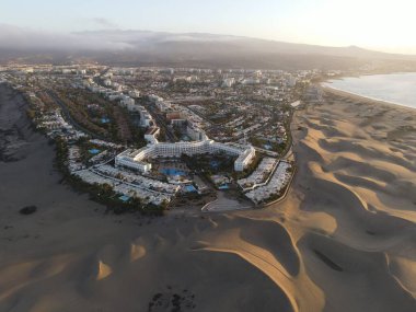 Maspaloma Kumulları 'nın doğal rezervinin havadan görünüşü