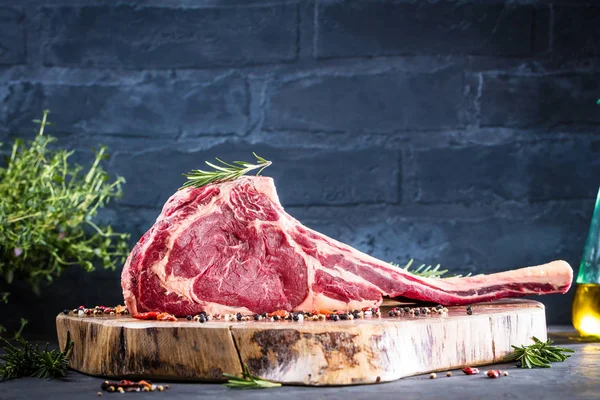 Barbacoa Tomahawk Steak Con Espacio Para Copiar — Foto de Stock