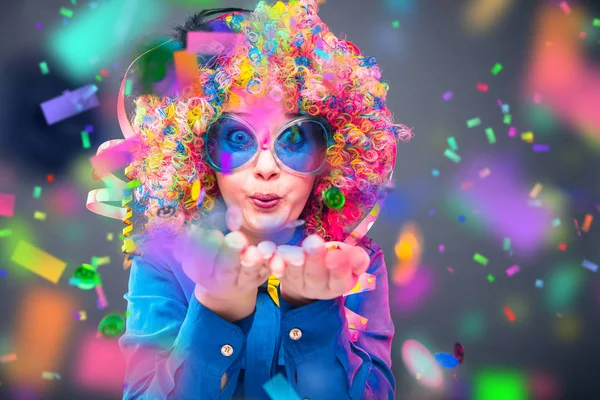 Retrato Hermosa Mujer Fiesta Peluca Gafas Carneval — Foto de Stock