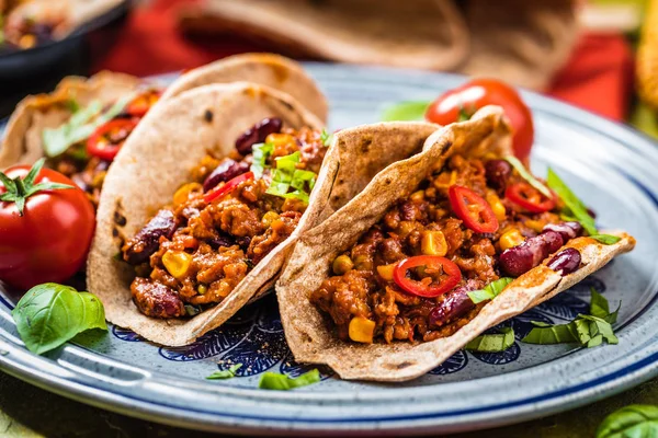 Mexikanische Tacos Mit Fleisch Bohnen Und Salsa Ansicht Von Oben — Stockfoto