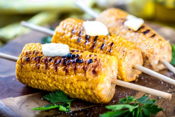 Leckeres Gegrilltes Mais Aus Nächster Nähe — Stockfoto