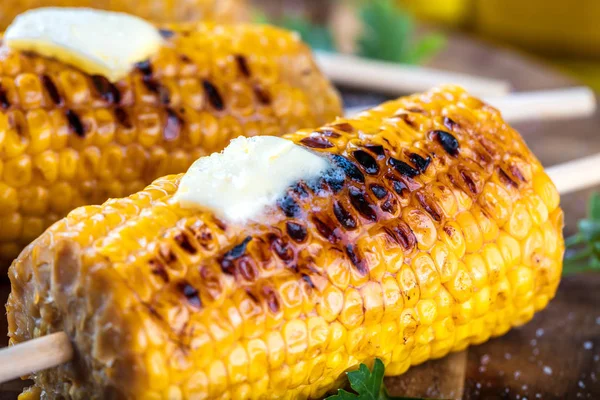 Leckeres Gegrilltes Mais Aus Nächster Nähe — Stockfoto