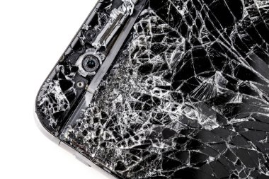 cep telefonu gri arka plan üzerinde kırık dokunmatik ekran ile.