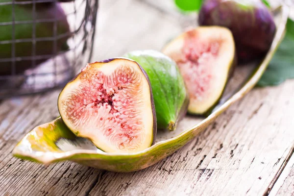 Buah Fig Yang Baru Dipotong — Stok Foto