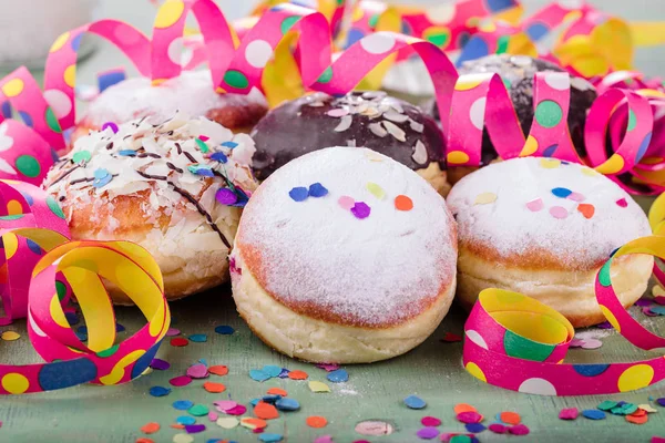 Deutsche Donuts Krapfen Oder Berliner Gefüllt Mit Marmelade — Stockfoto