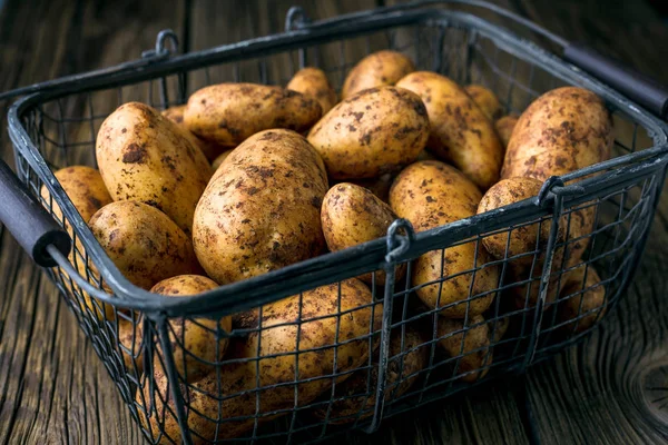 Φρέσκιες Πατάτες Έννοια Υγιεινή Διατροφή — Φωτογραφία Αρχείου