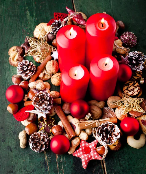 Weihnachtsbacken Hintergrund Mit Vier Kerzen — Stockfoto