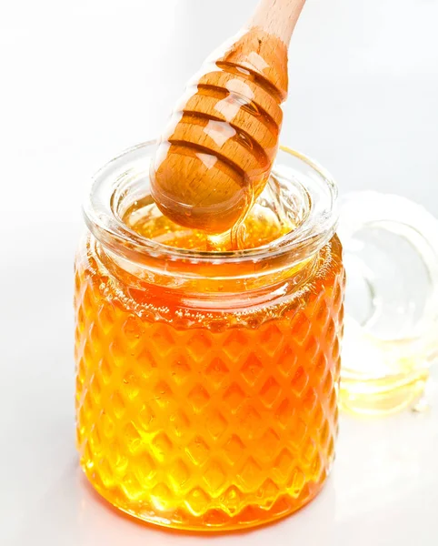 木製蜂蜜ディッパー蜂蜜します — ストック写真
