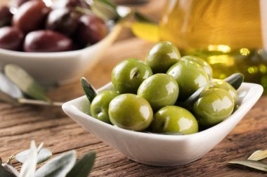 Zeytin ve zeytin yağı kapat