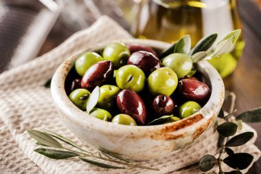 Zeytin ve zeytin yağı kapat