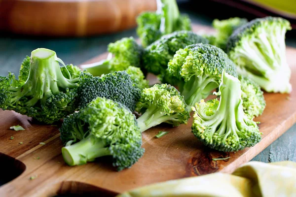 Fleurs Brocoli Crues Biologiques Saines Prêtes Pour Cuisson — Photo