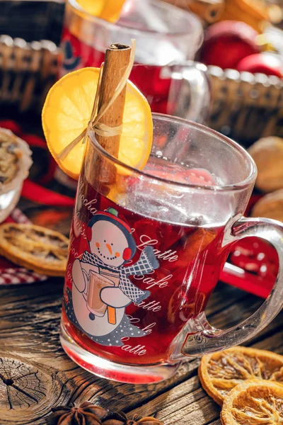 Weihnachtsglühwein Auf Küchentisch — Stockfoto